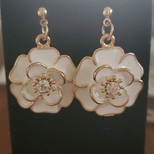 Flower earrings